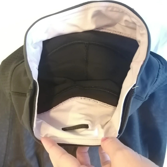 Lululemon Sweaty or Not Crop 21" Full-On Luxtreme Watermark Black Pink Leopard 4 - Picture 15 of 16